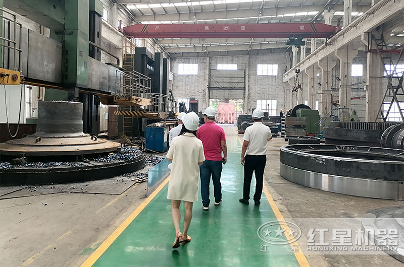 球磨机生产车间 球磨机生产车间