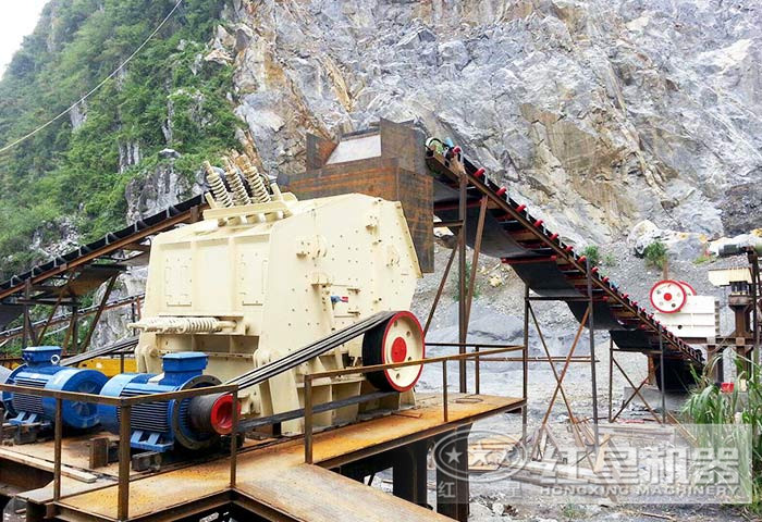 颚式破碎机+反击式破碎机现场 颚式破碎机+反击式破碎机现场