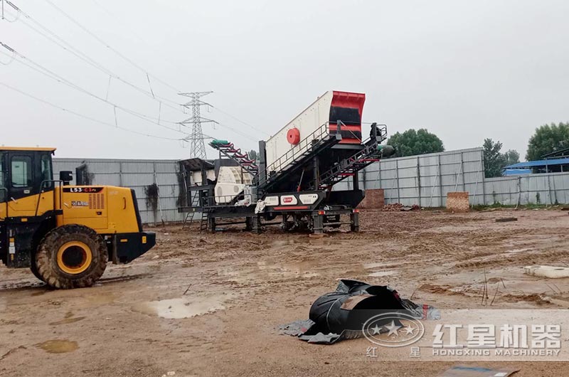 重锤式破碎机移动式碎石生产线 重锤式破碎机移动式碎石生产线