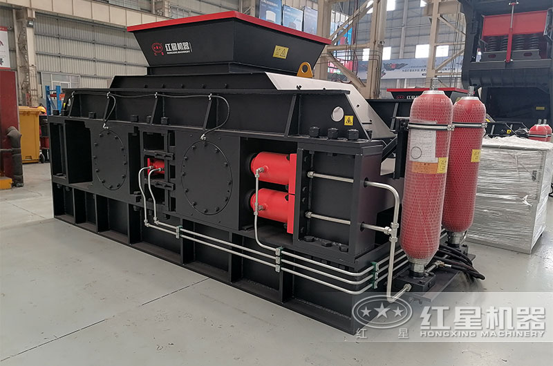 对辊制砂机实拍 对辊制砂机实拍