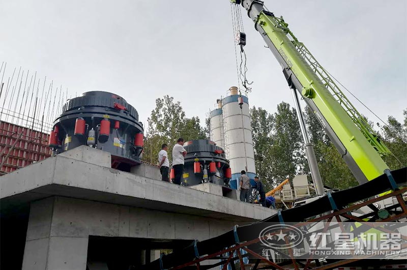 全液压圆锥破碎机现场 全液压圆锥破碎机现场