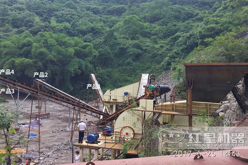 重锤式破碎机现场 重锤式破碎机现场