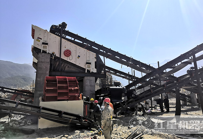 大型洗沙机一套设备安装中-客户现场 大型洗沙机一套设备安装中-客户现场