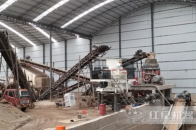 花岗岩碎石制沙现场三 花岗岩碎石制沙现场三