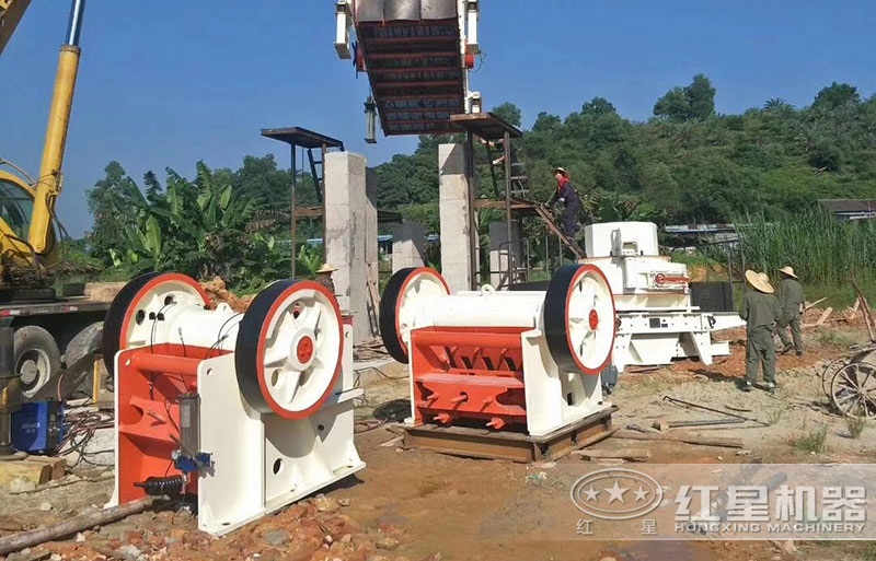 设备安装、调试现场